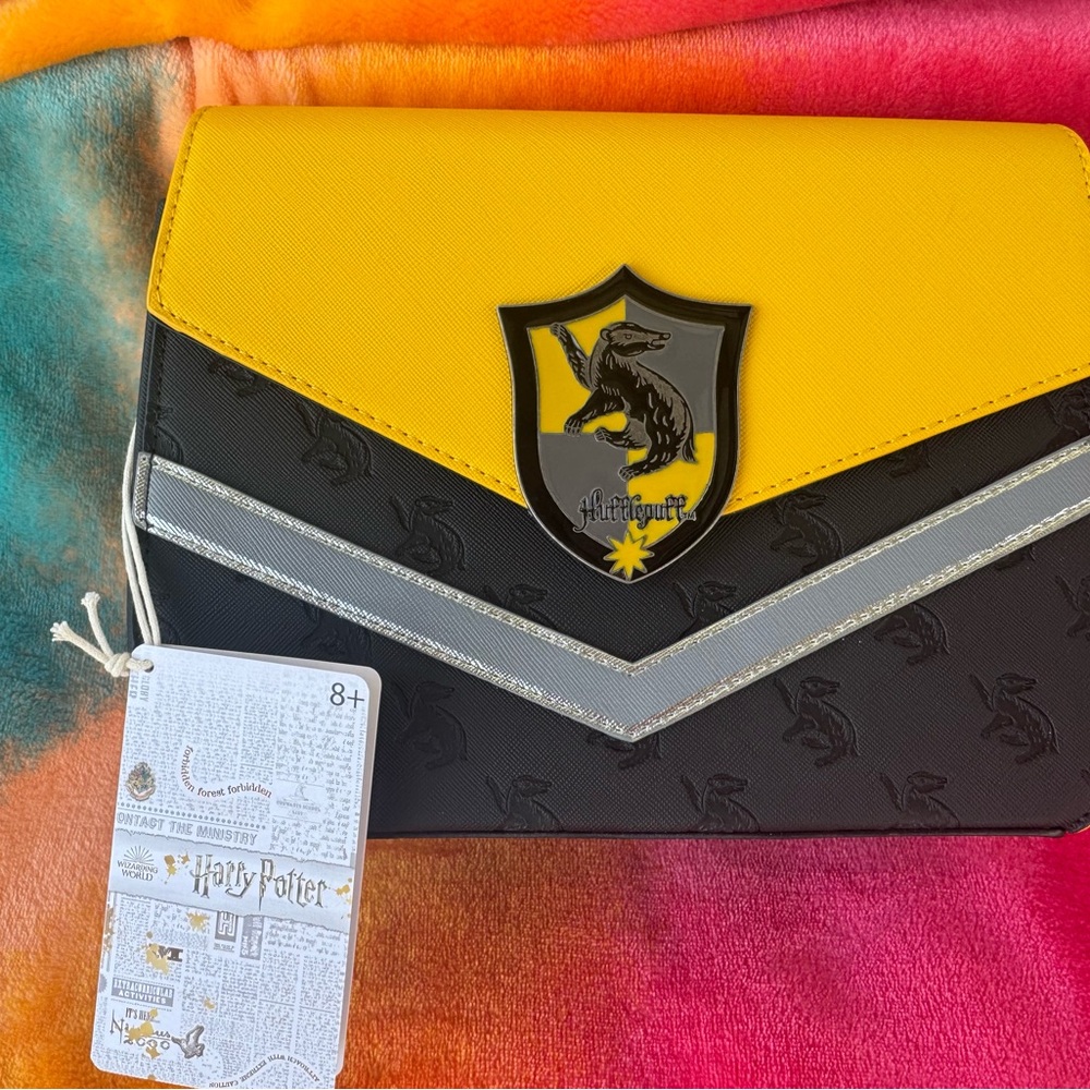 Loungefly Hufflepuff Crossbody Bag - Yellow and Black
